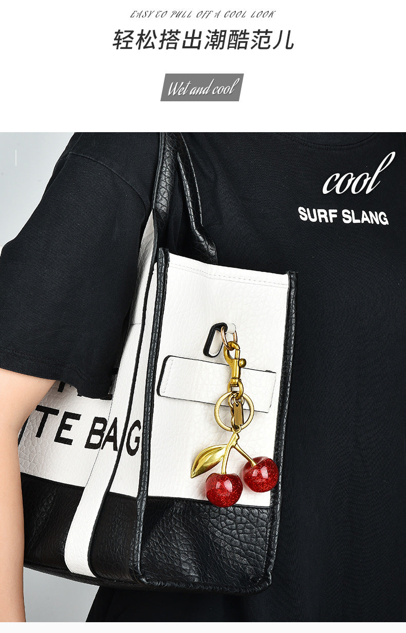 Bag pendant key buckle pink crystal cherry keychain pendant pendant car ornaments key wholesale