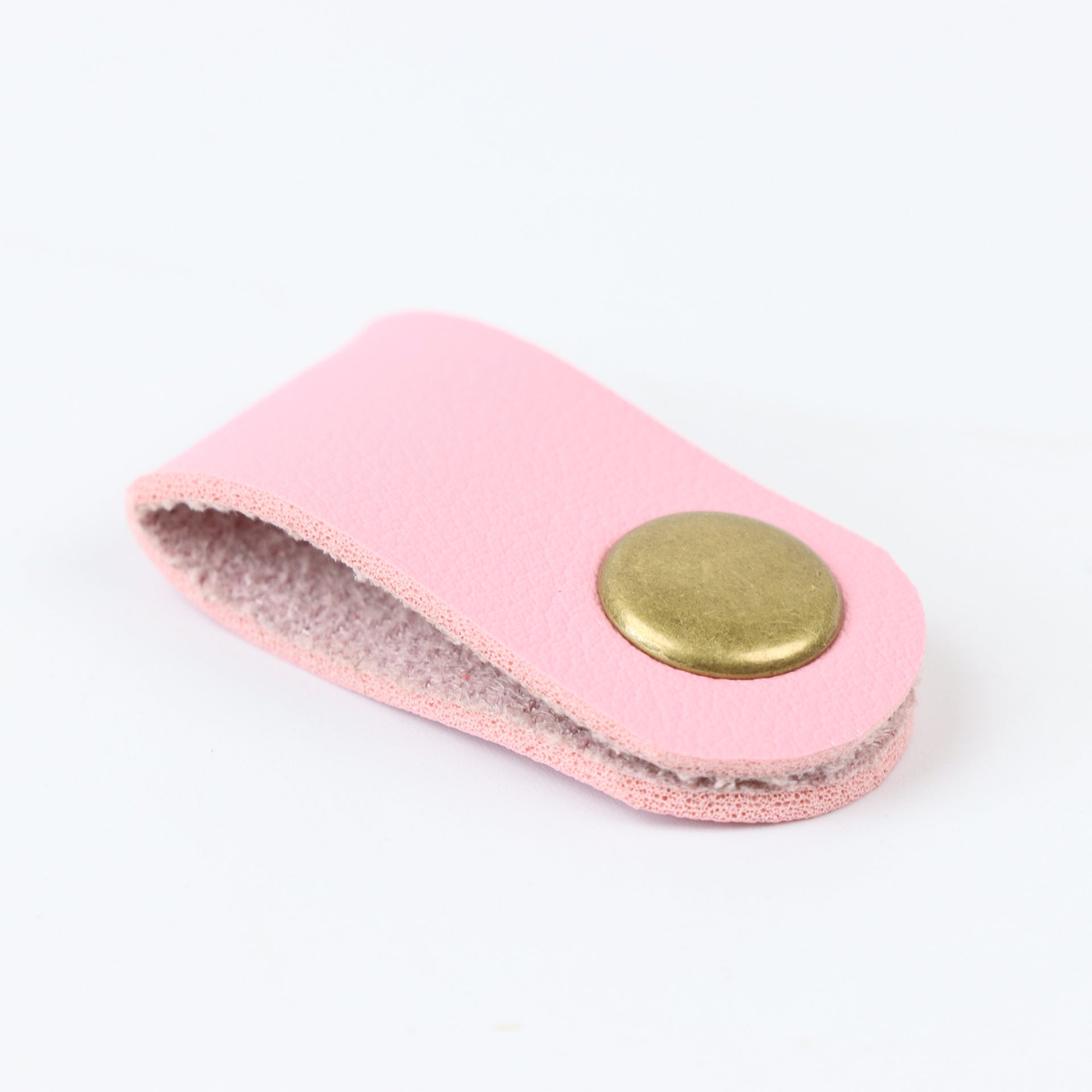 Handmade Leather Car Keychain Mini Cat Mask Shape Keychain Hollow Key Chain Key Ring Toy in stock