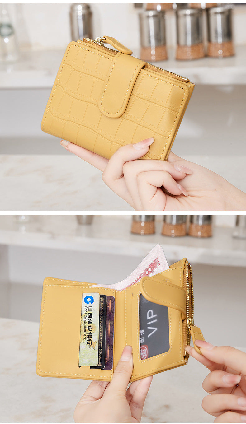 2026 New Style Fresh and Versatile Crocodile Pattern Women's Card Holder Korean Version Mini Portable Folding Short Coin Purse