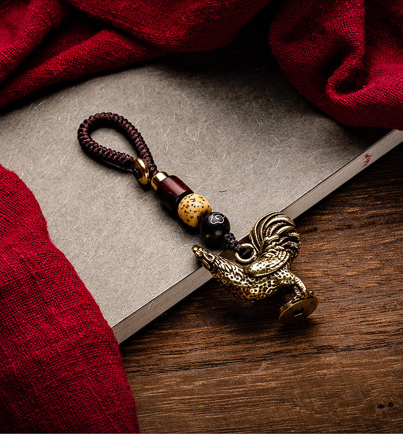 Creative Brass Zodiac Zodiac Chicken Car Keychain Pendant Step on Yuanbao Chicken Woven Rope Pendant Accessories