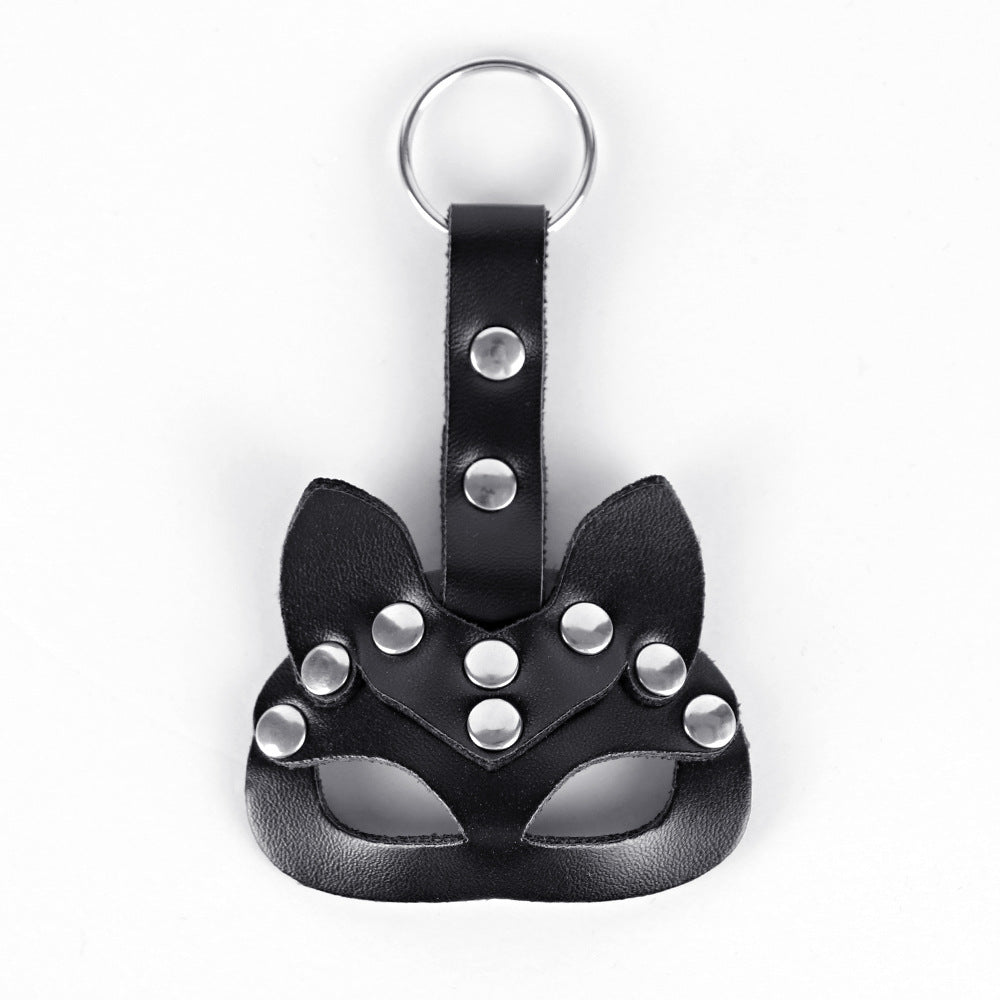 Handmade Leather Car Keychain Mini Cat Mask Shape Keychain Hollow Key Chain Key Ring Toy in stock