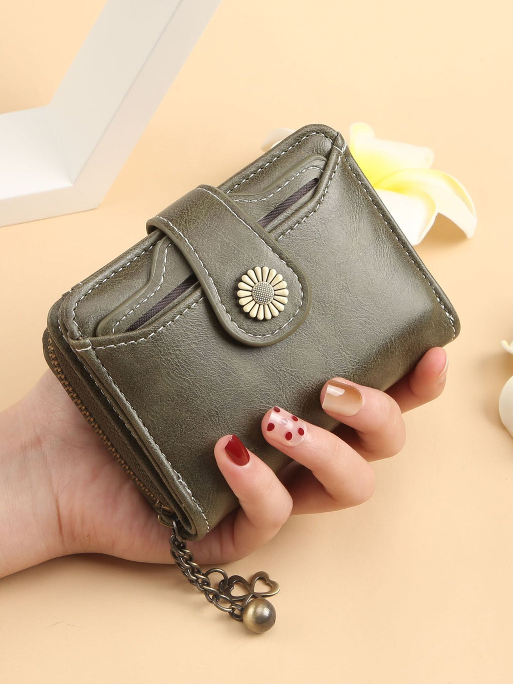 ENDAYCON New Women's Wallet Fashion Tassel Zipper Short Multi-Card Slot Card Bag High-end Sense Coin Purse