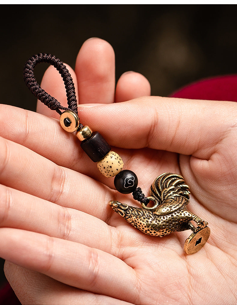Creative Brass Zodiac Zodiac Chicken Car Keychain Pendant Step on Yuanbao Chicken Woven Rope Pendant Accessories