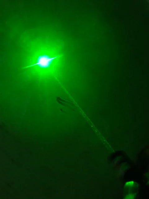 Laser Light Pointers 532nm Green 10000m Focusable Laser Burn Match Hunting Accessories Cat Toy Lazer Torch No Battery