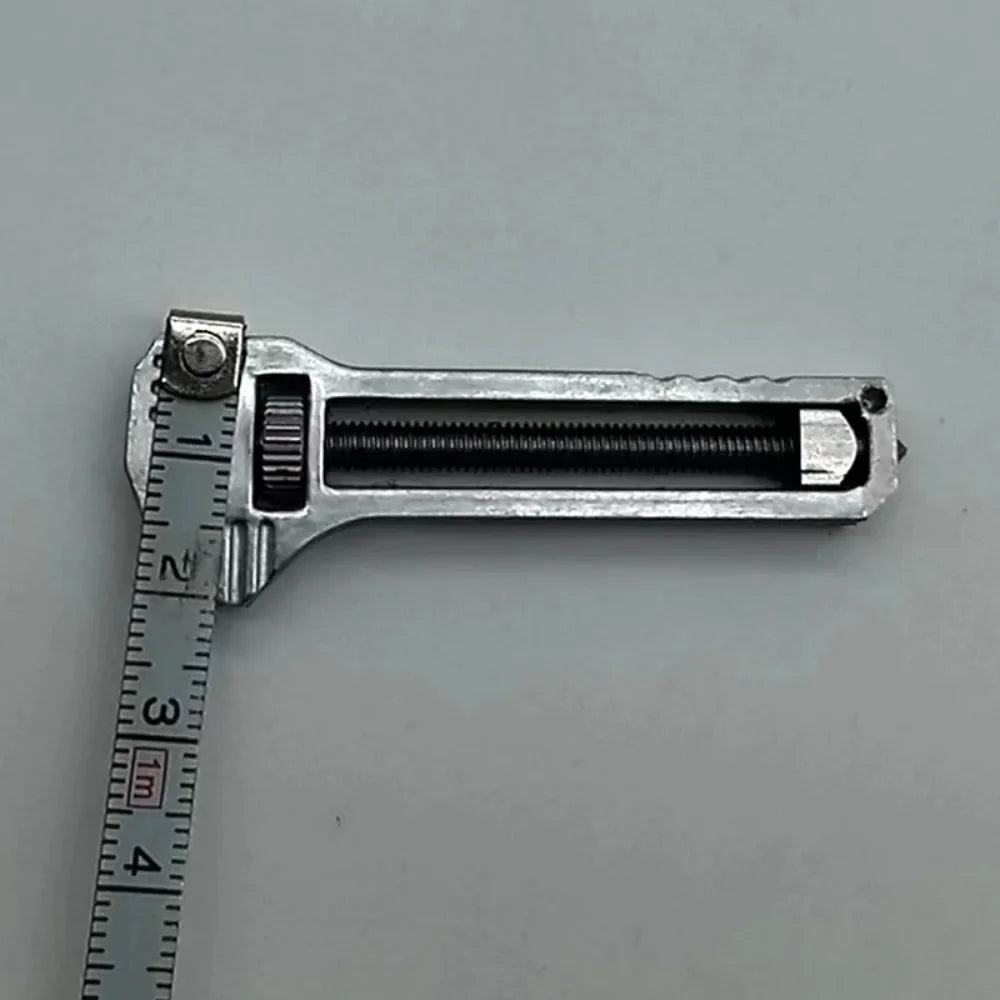 1PC EDC Multi Tool Compact Multitool Portable Tool Key Ring Chain Pocket Cutter Screwdriver Multi Tools Camping Survival Kit
