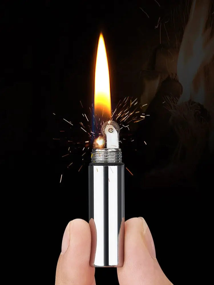 Mini Keychain Kerosene Lighter Portable Waterproof Cigarette Lighters Outdoor Survive Tool Grinding Wheel Men‘s Gift No Oil