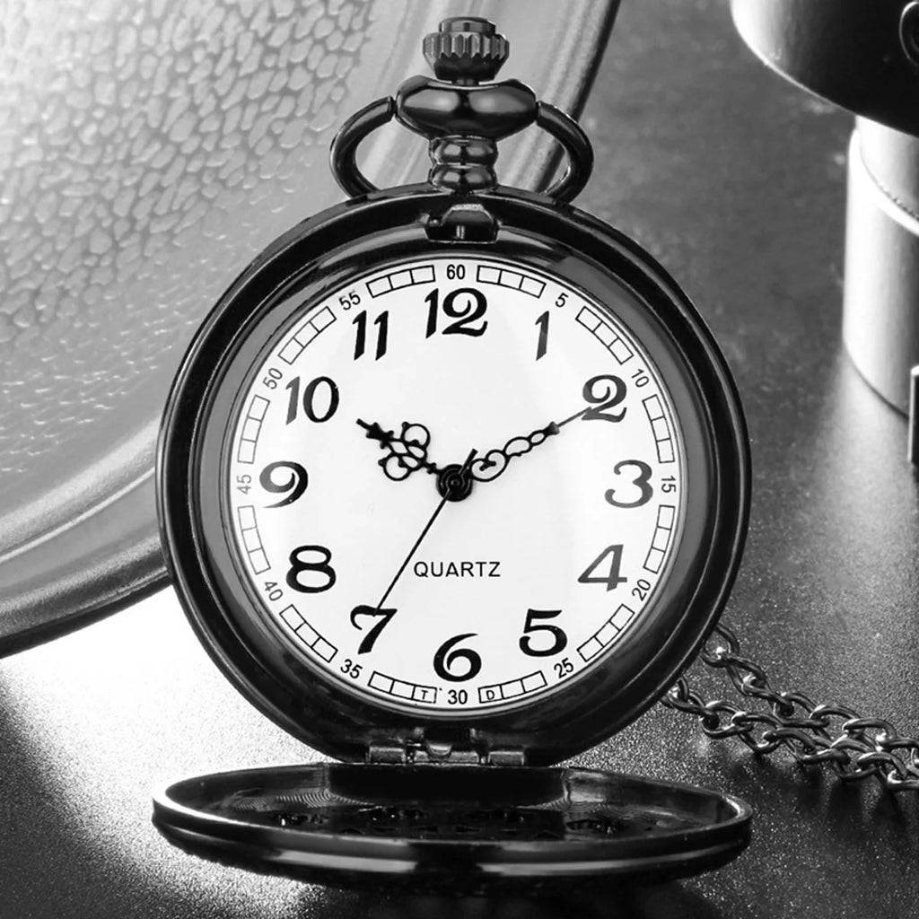 Hollow Flower Pocket Watch Classic Retro Flip Circular Pin Necklace Pocket Watch Suitable for Wedding Season and Christmas Gifts